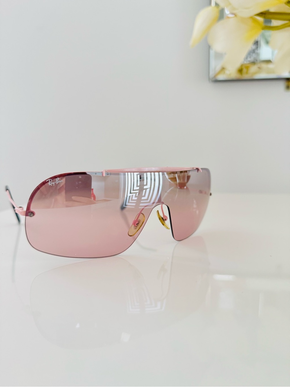 Vintage 🌸 Authentic Ray ban light pink rimless sunglasses - Picture 4 of 11